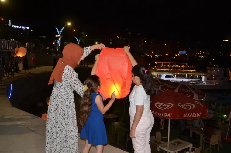 Yomra zaferi kutladı