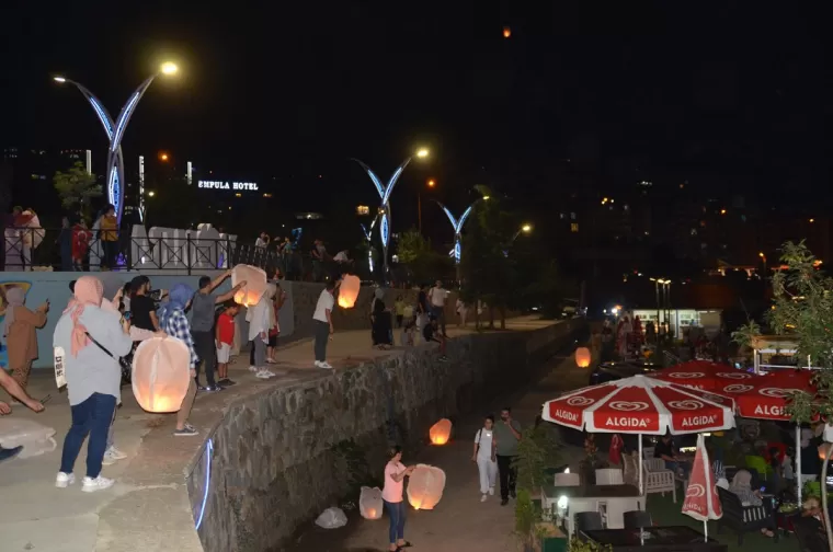 Yomra zaferi kutladı