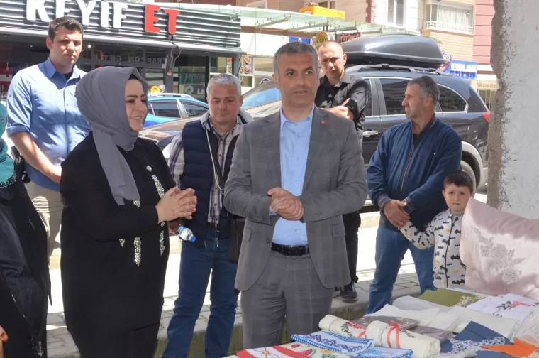 Yomra Kadın Girişimciler Pazarı kapıları açt