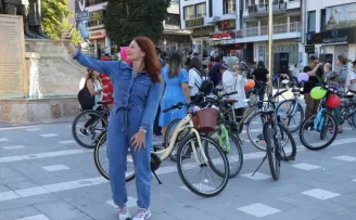 Amasya’da “Süslü Kadınlar Bisiklet Turu“ düzenlendi